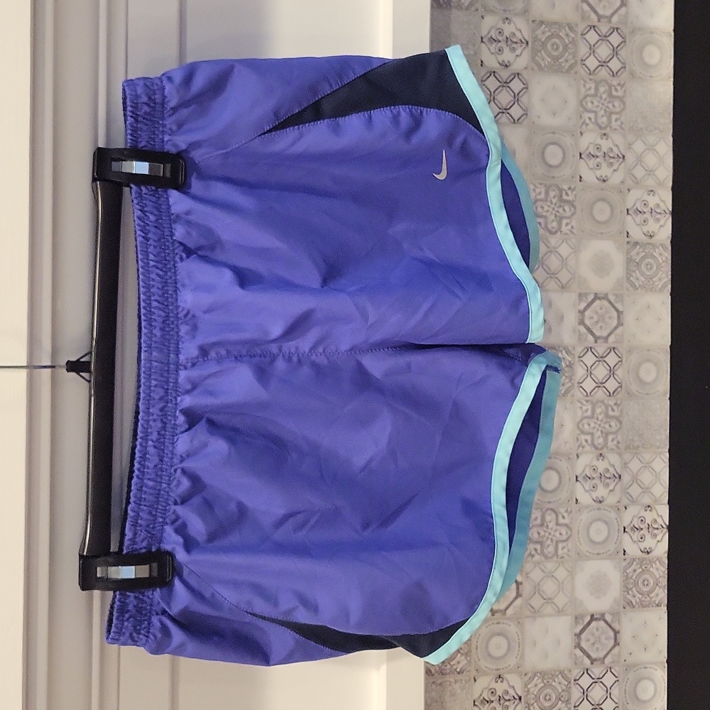 Womens Nike running shorts with liner, purple, sz L